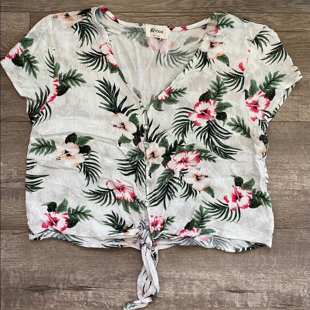 Tropical/Floral Print Tie-Up Button Up Blouse